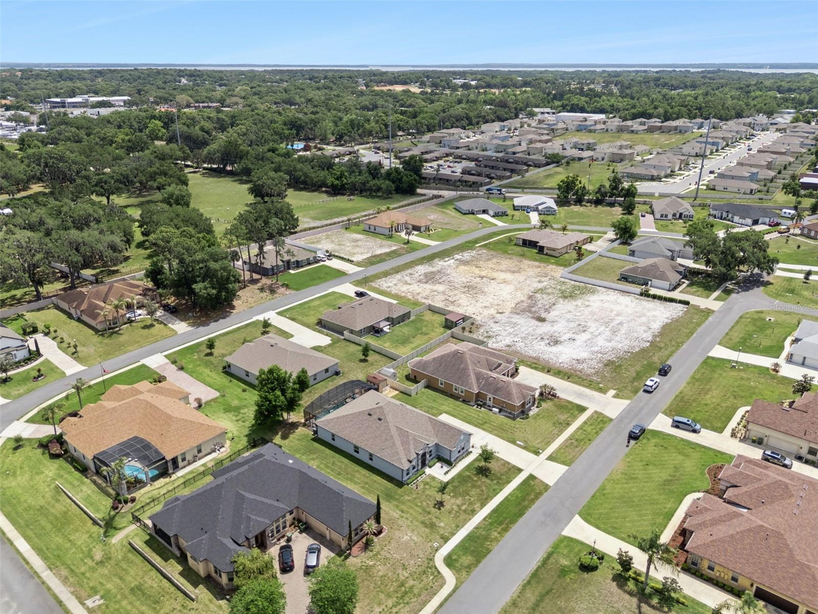 LEESBURG MAJESTIC OAKS SHORES - Residential