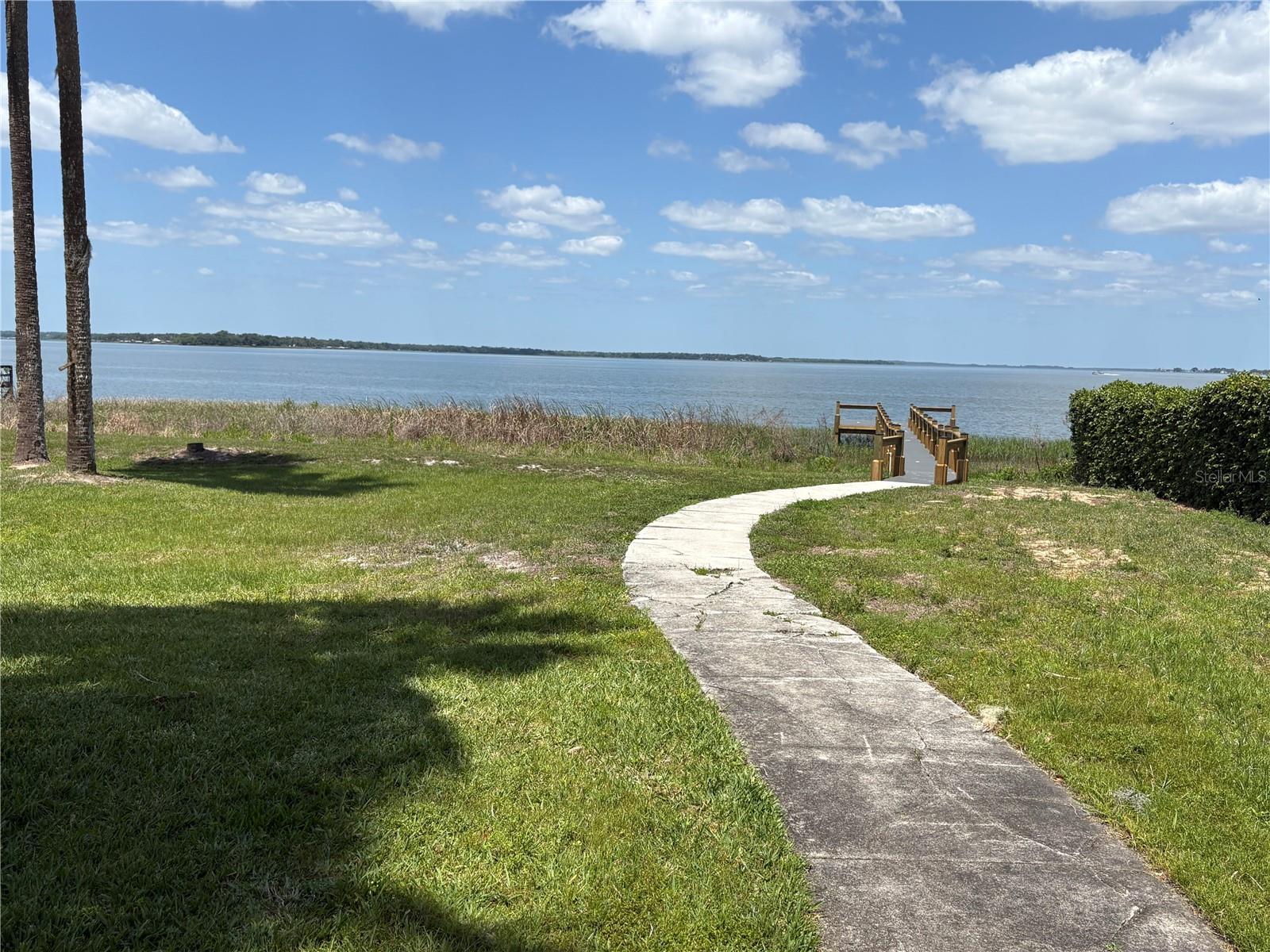 LEESBURG MAJESTIC OAKS SHORES - Residential