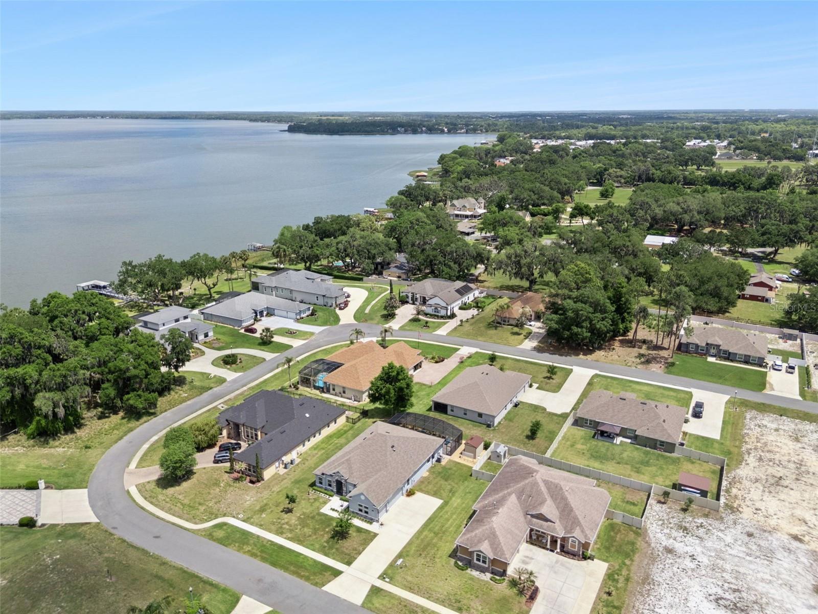 LEESBURG MAJESTIC OAKS SHORES - Residential