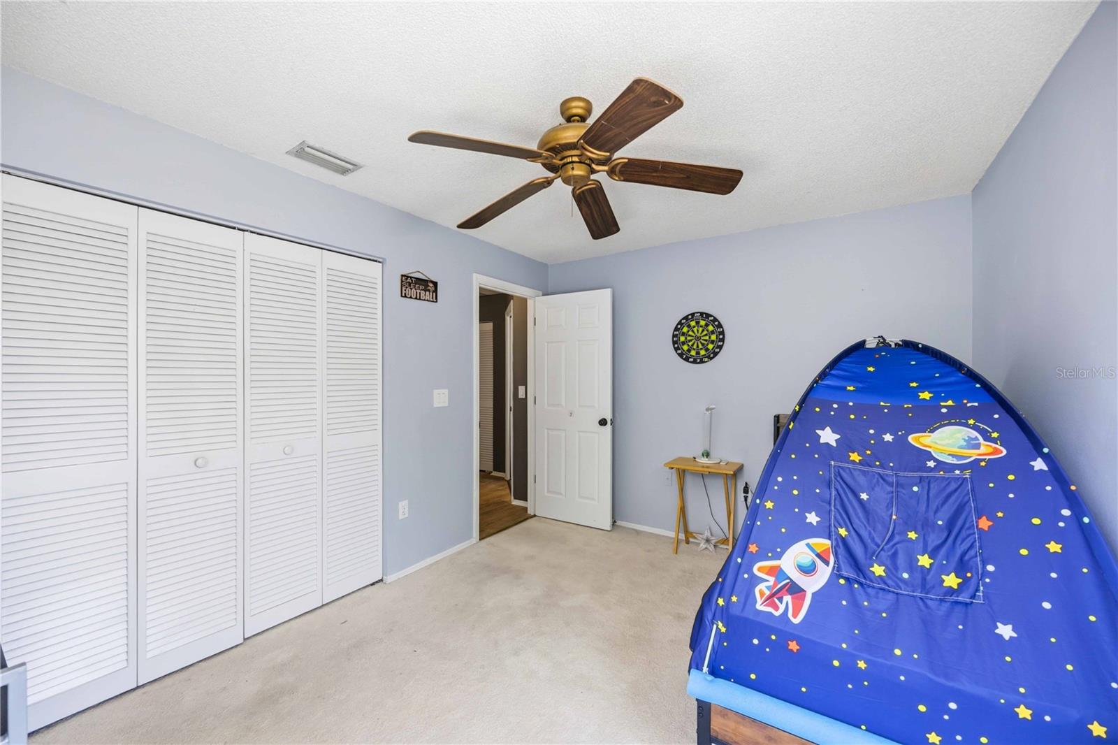 HAMLETS GROVE - Residential