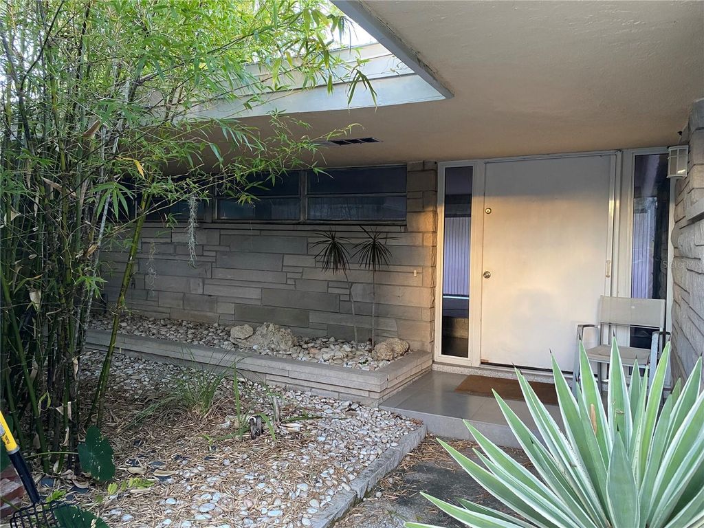 Photo of 3300 Mineola Drive, Sarasota, FL 34239 (MLS # A4670615)