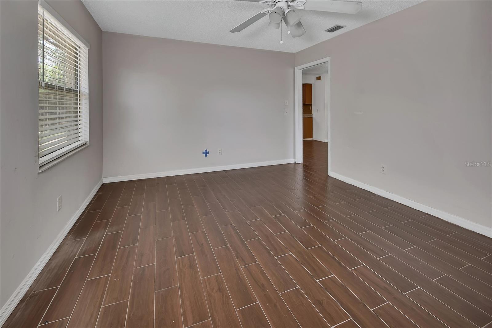 DELTONA LAKES UNIT 04 - Residential