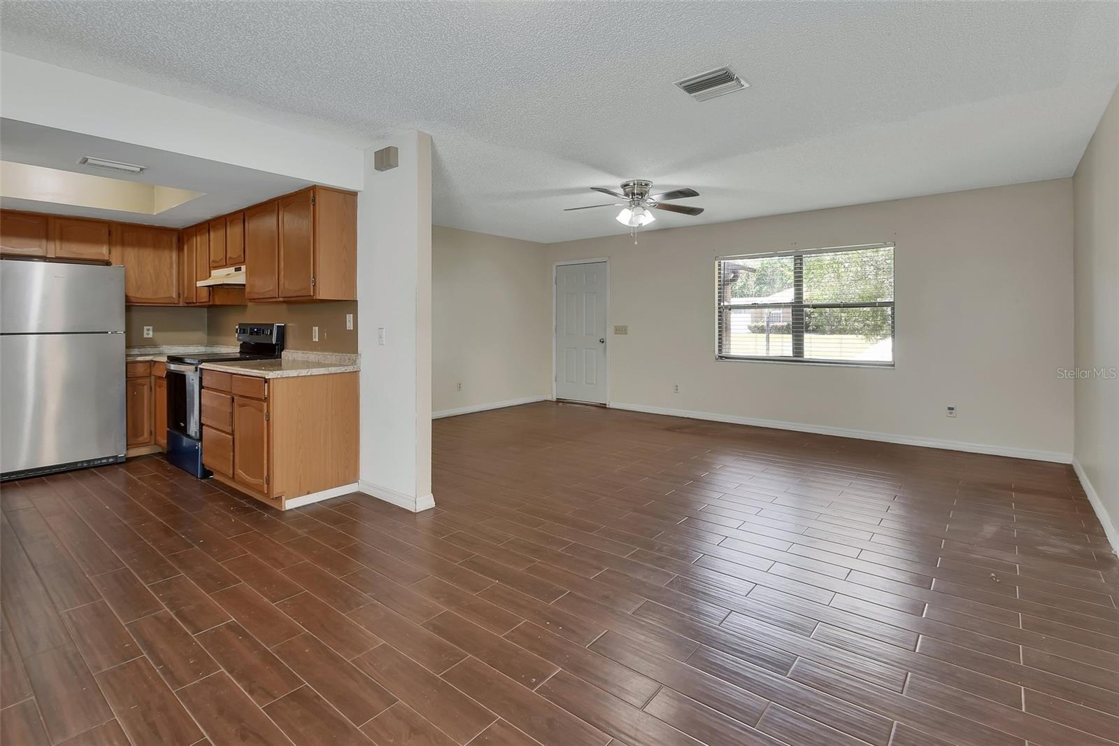 DELTONA LAKES UNIT 04 - Residential
