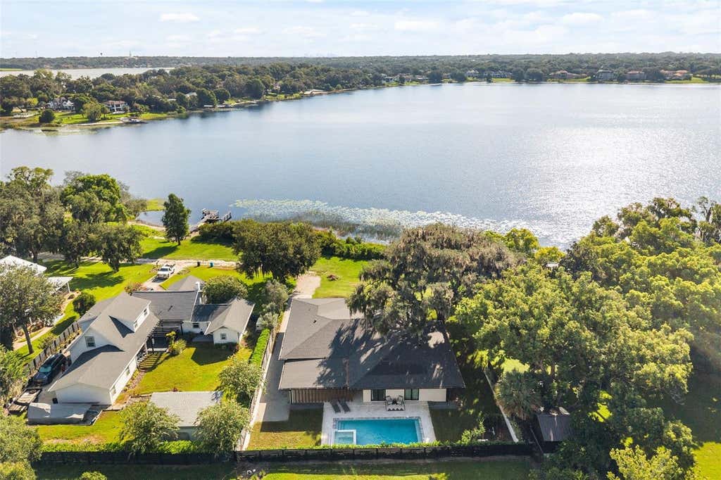 Photo of 930 East Boulevard, Windermere, FL 34786 (MLS # O6437093)