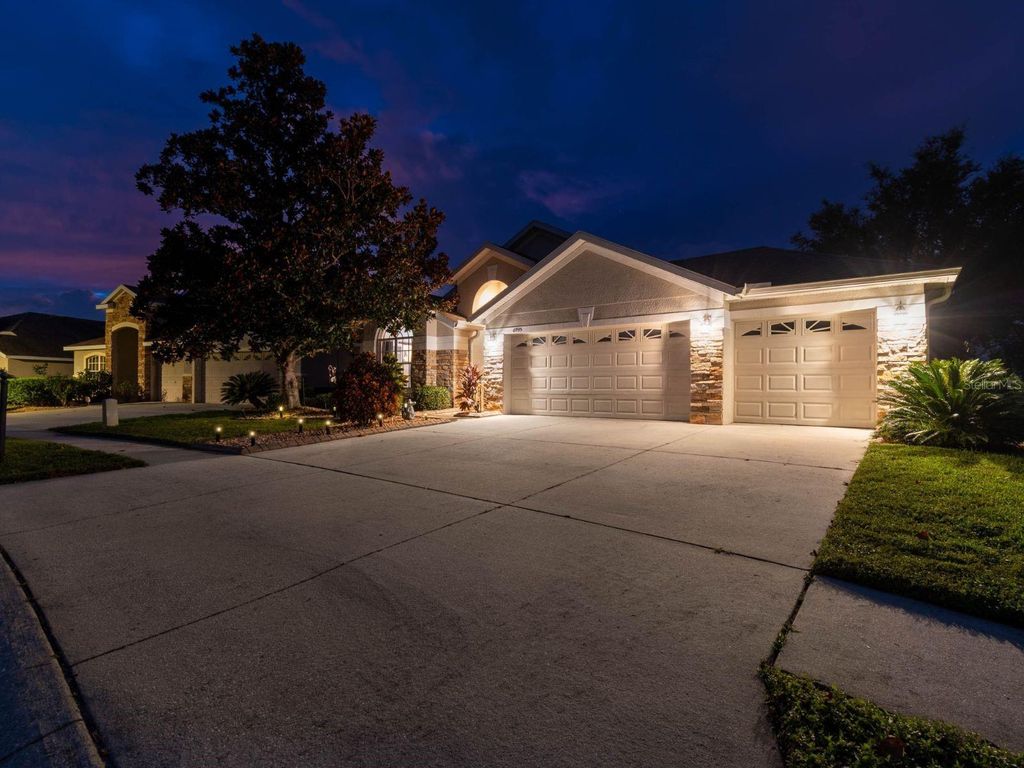 Photo of 6935 Runner Oak Drive, Wesley Chapel, FL 33545 (MLS # W7879076)