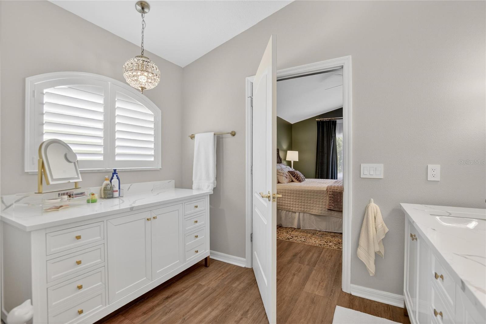 WEST MEADOWS - Residential