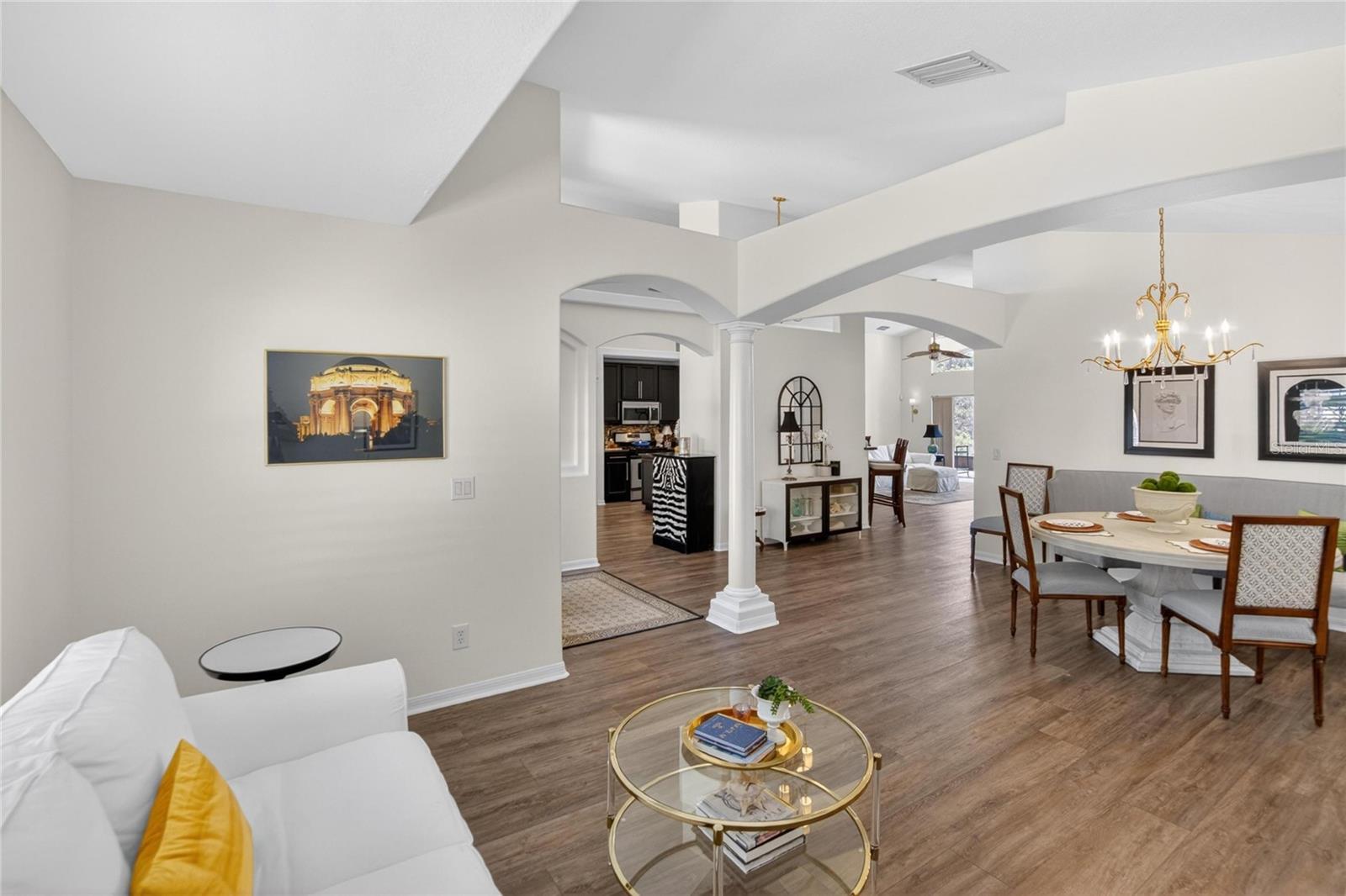 WEST MEADOWS - Residential