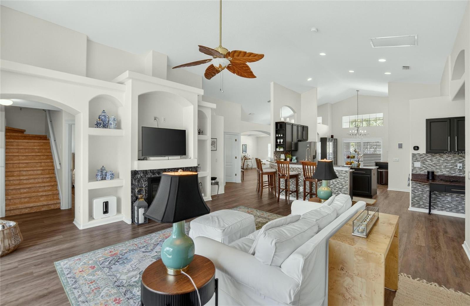 WEST MEADOWS - Residential