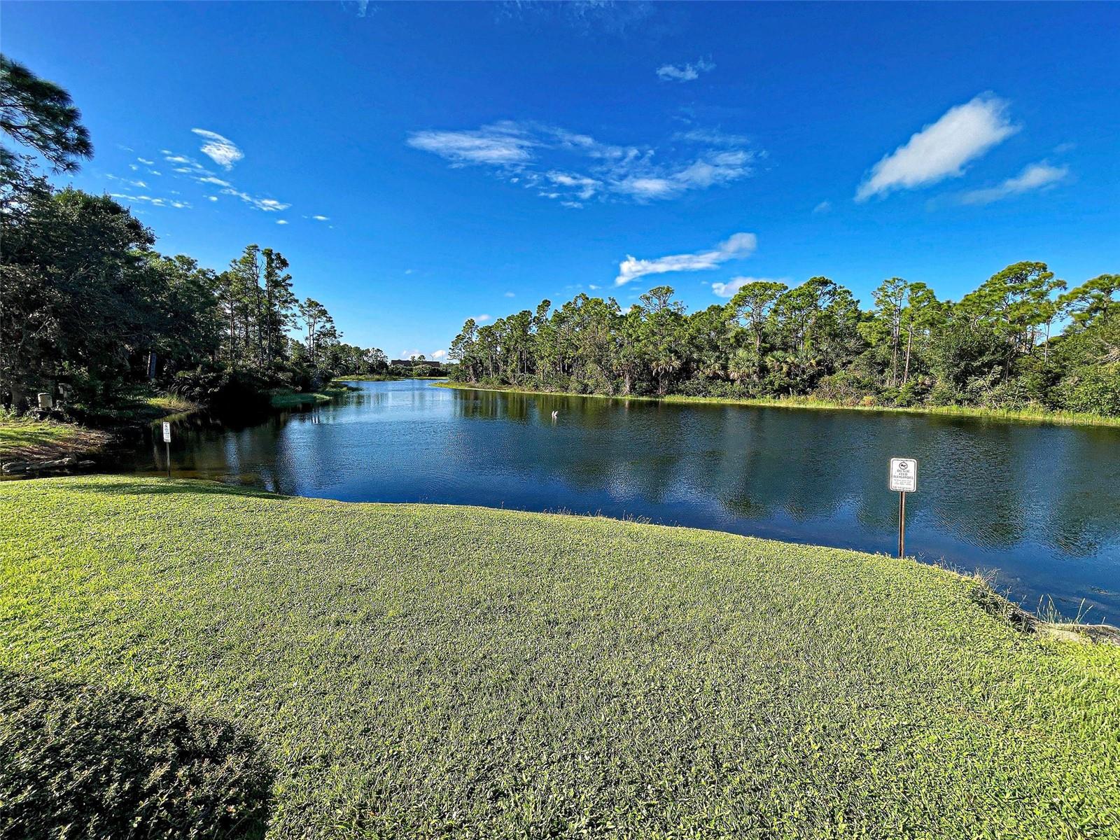 SANDHILL PINES BLDG 02 - Residential