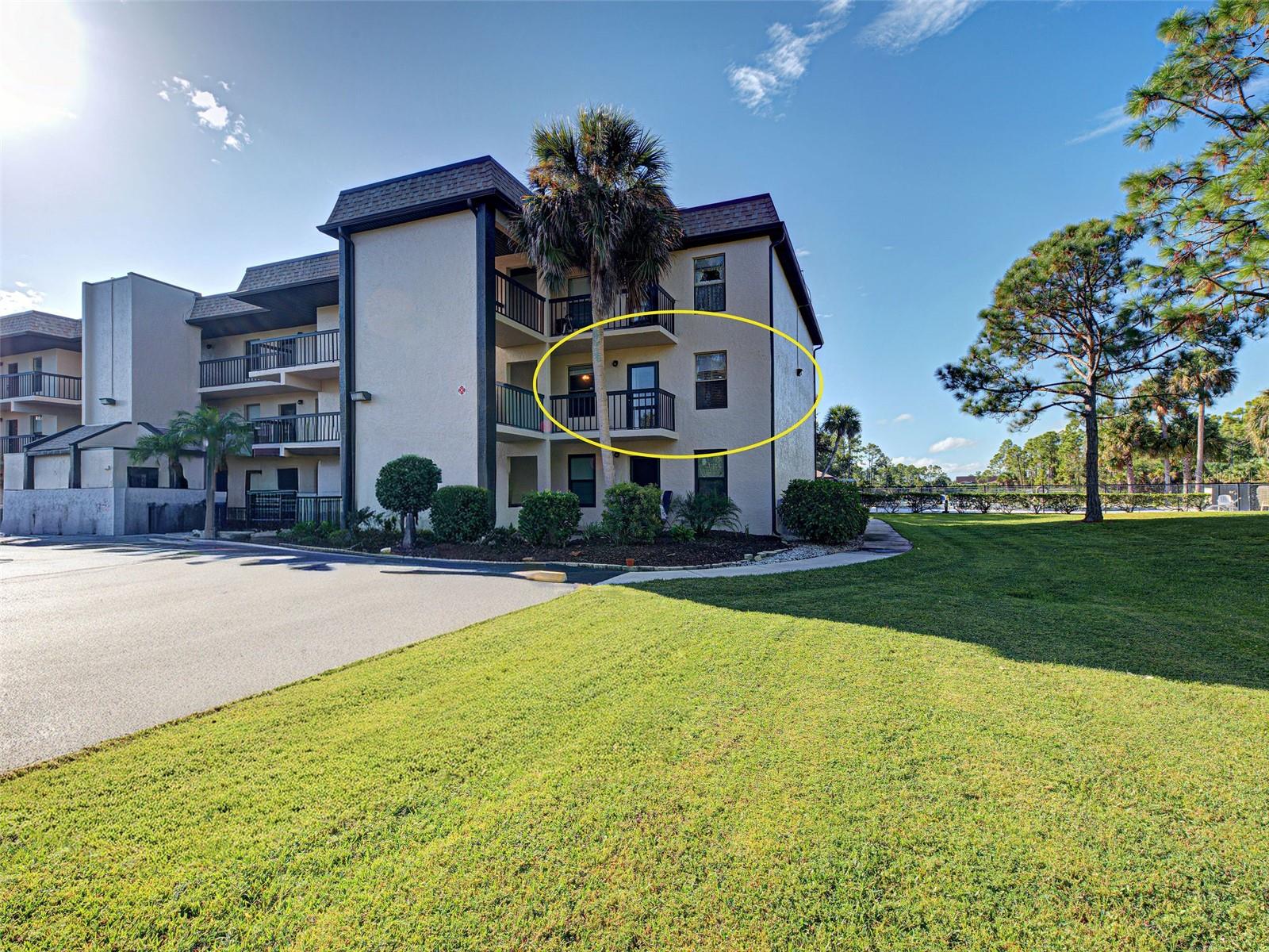 SANDHILL PINES BLDG 02 - Residential
