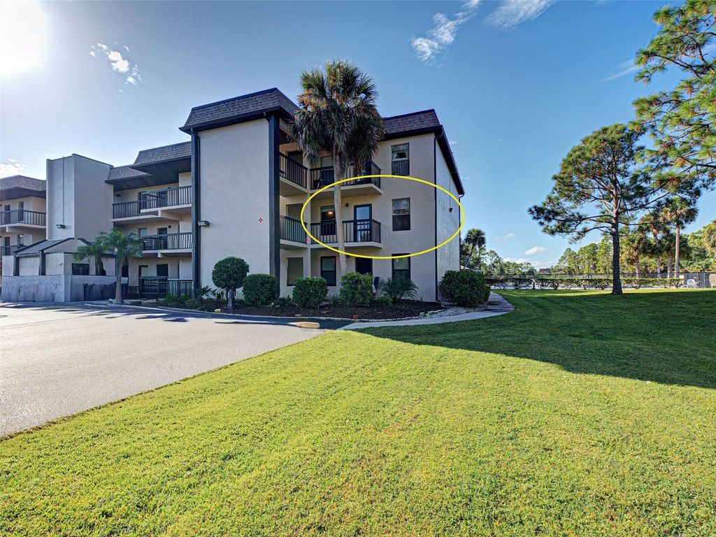 Photo of 1999 Kings Highway #26B, Punta Gorda, FL 33980 (MLS # C7515742)