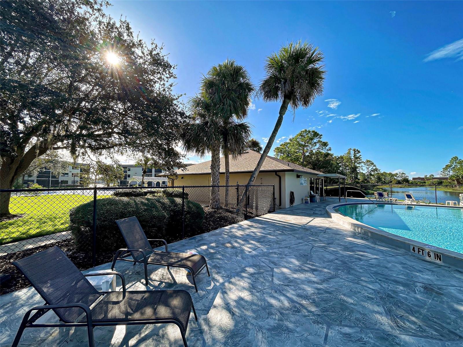 SANDHILL PINES BLDG 02 - Residential