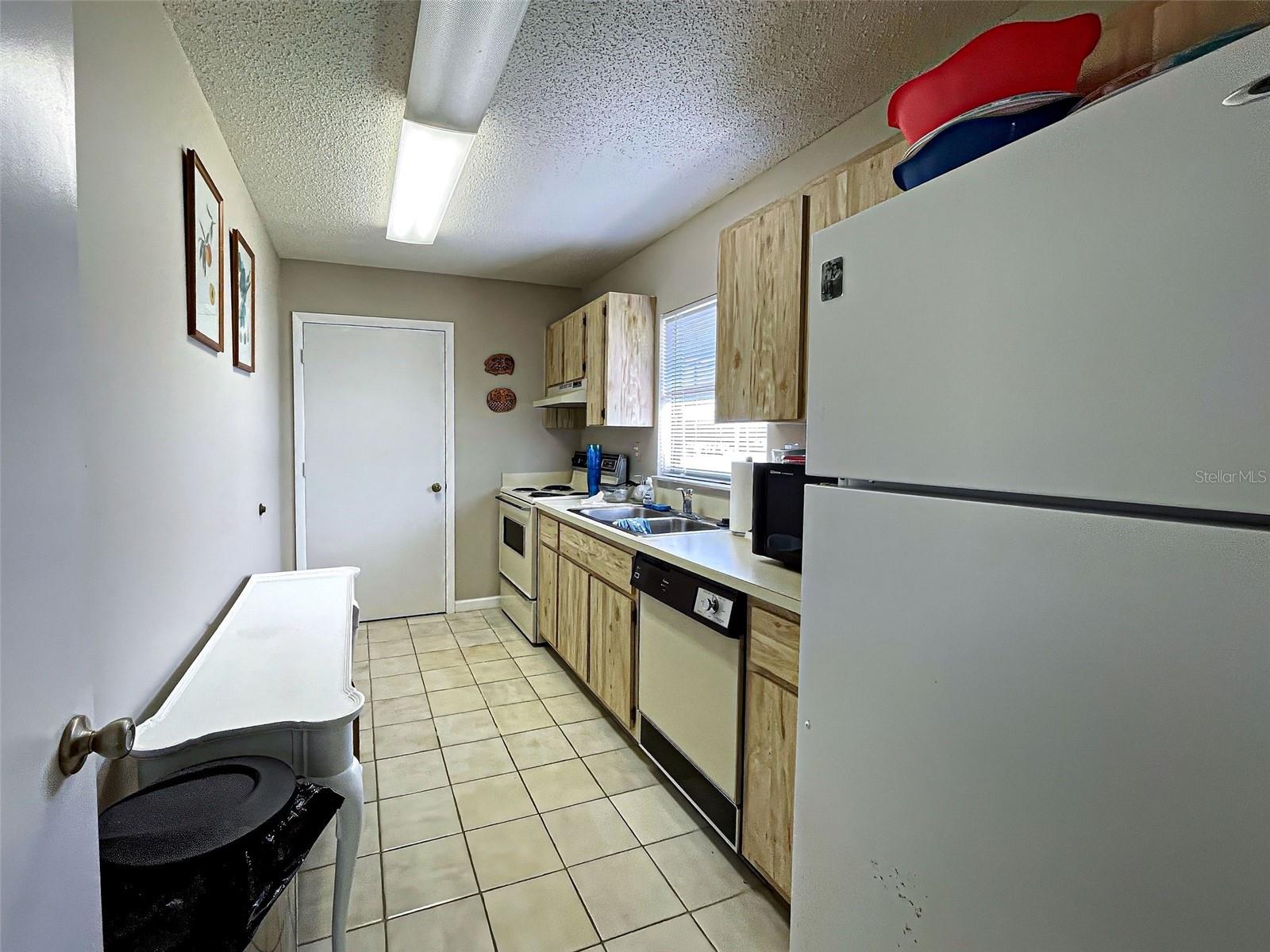 SANDHILL PINES BLDG 02 - Residential