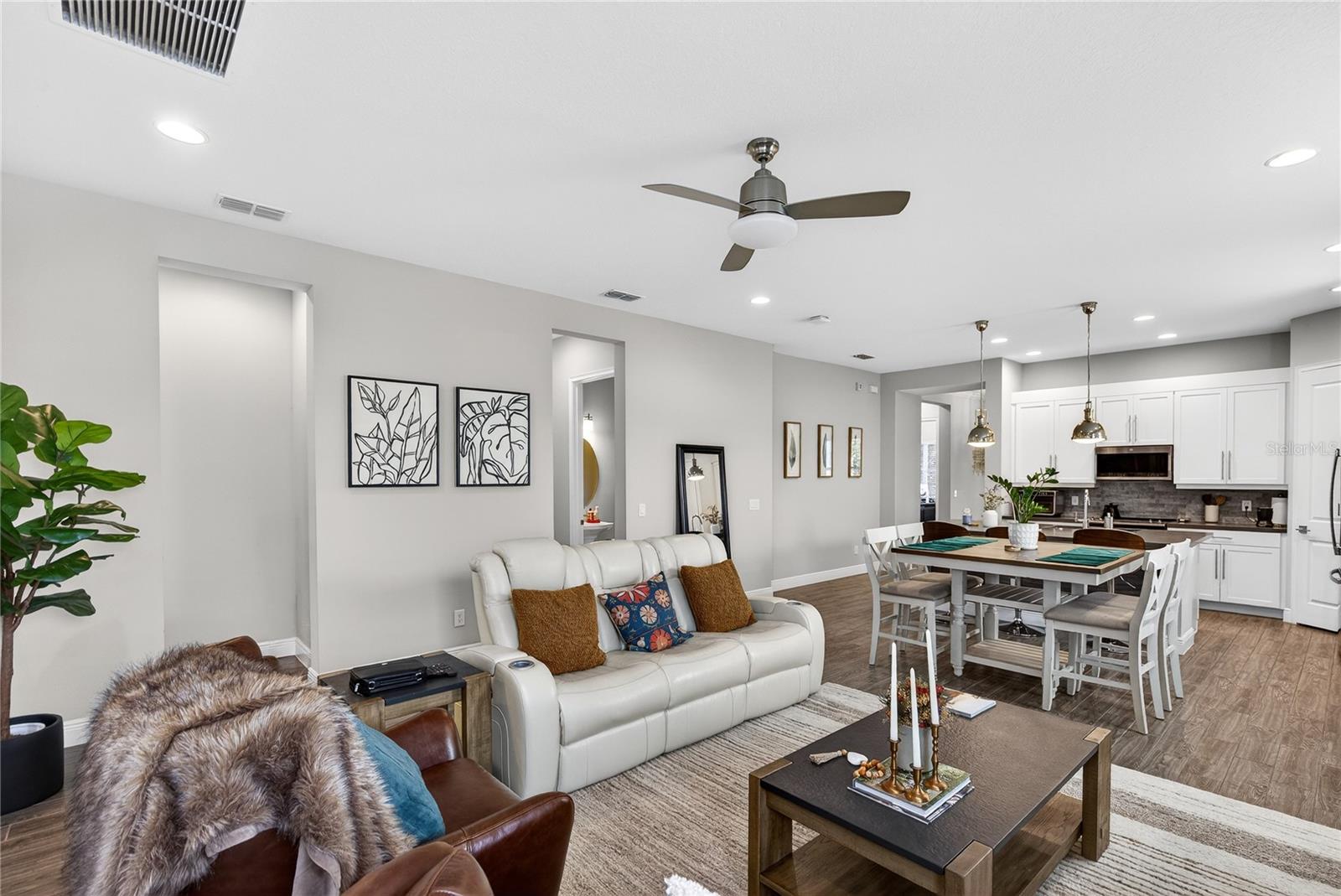 LAUREATE PARK - Residential