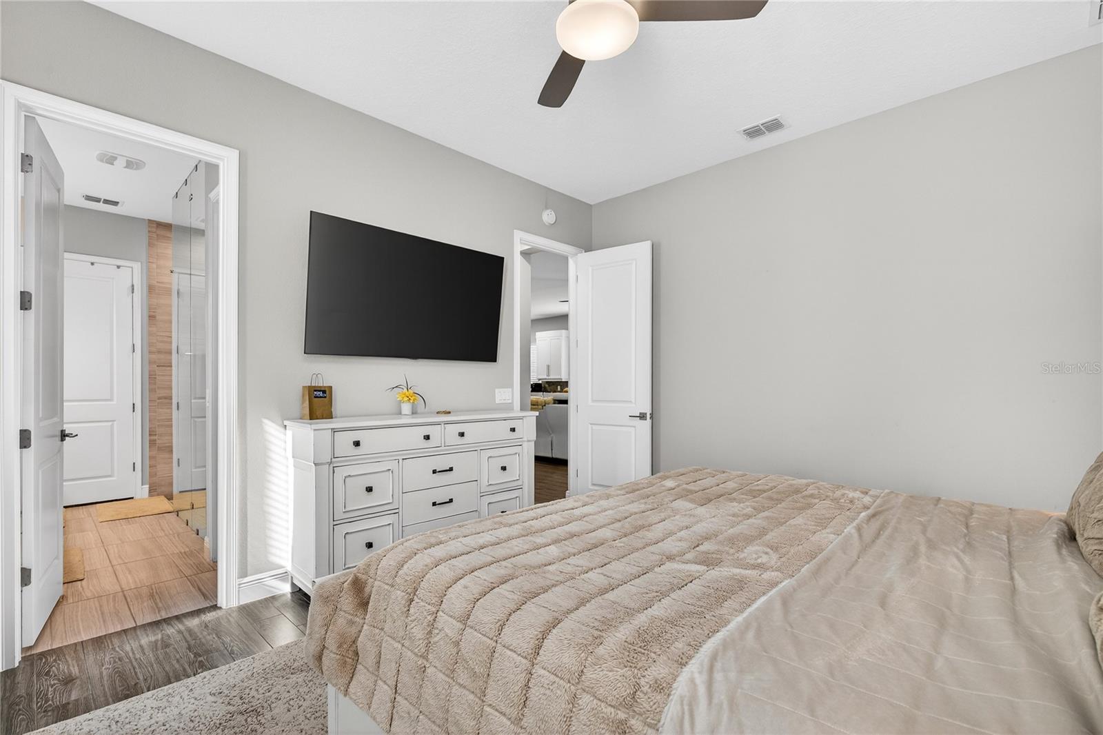 LAUREATE PARK - Residential