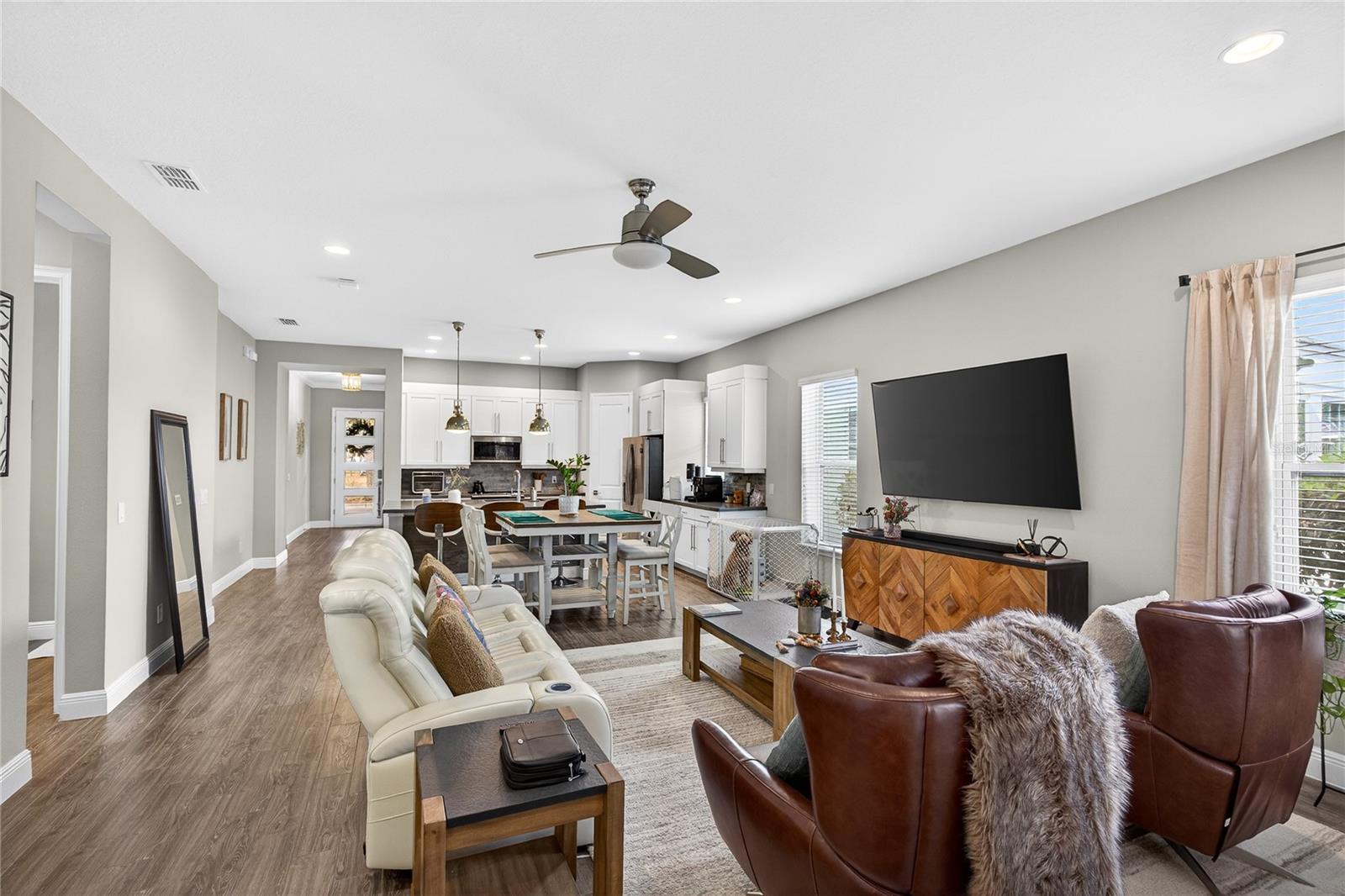 LAUREATE PARK - Residential