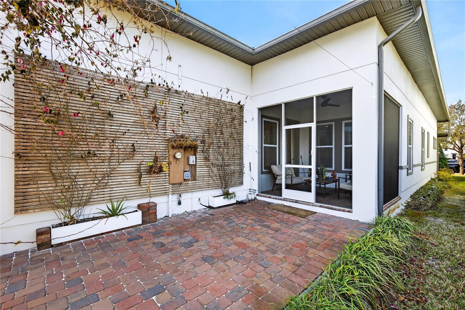 LAUREATE PARK - Residential