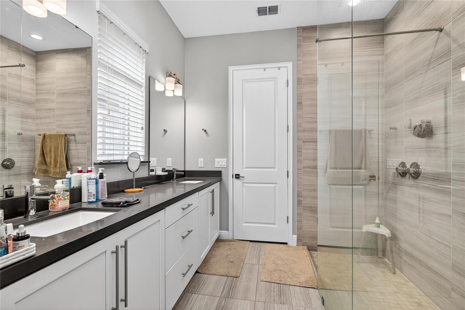 LAUREATE PARK - Residential