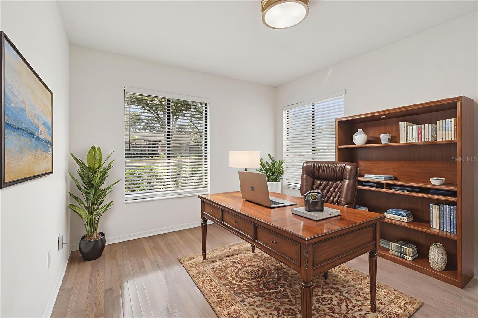 THERESA ARBOR - Residential