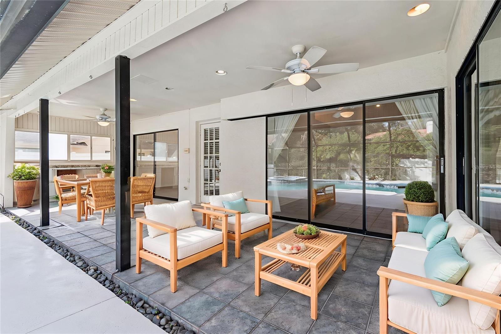 THERESA ARBOR - Residential