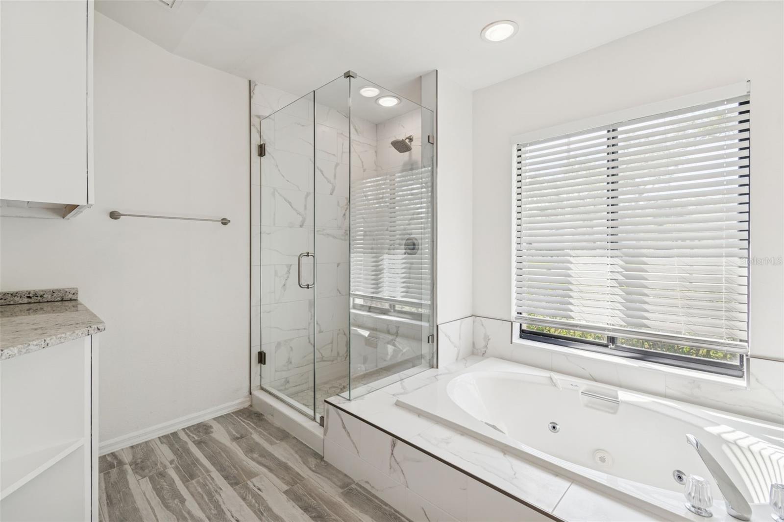 THERESA ARBOR - Residential