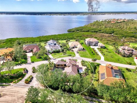 A home in PORT CHARLOTTE