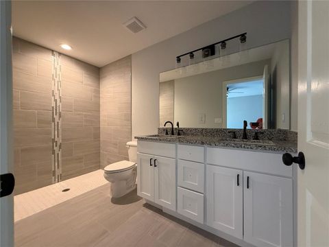 Tiny photo for 3 Guava Place Drive, Ocklawaha, FL 32179 (MLS # OM724670)