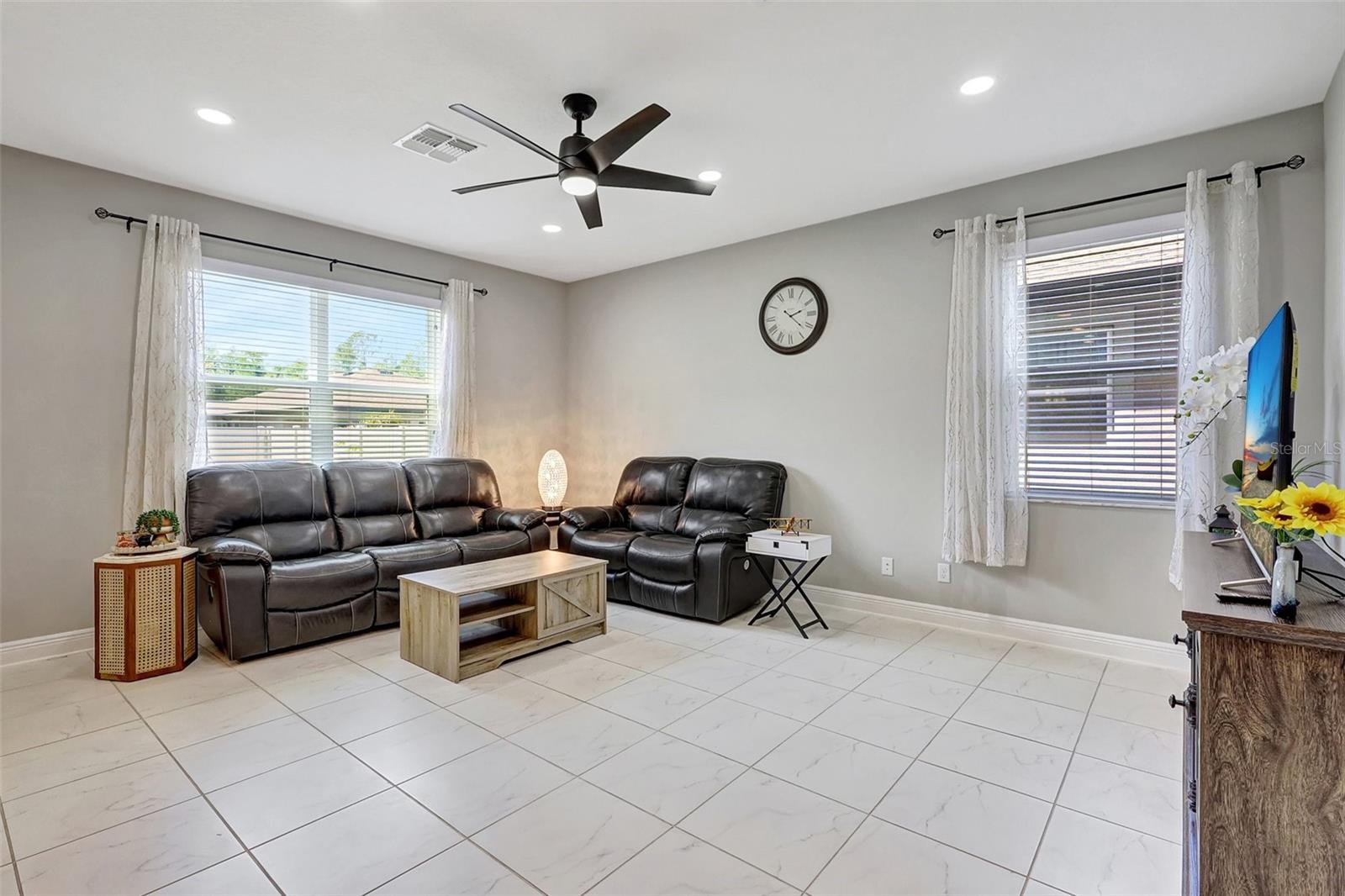 1949 PARTERRE AVENUE