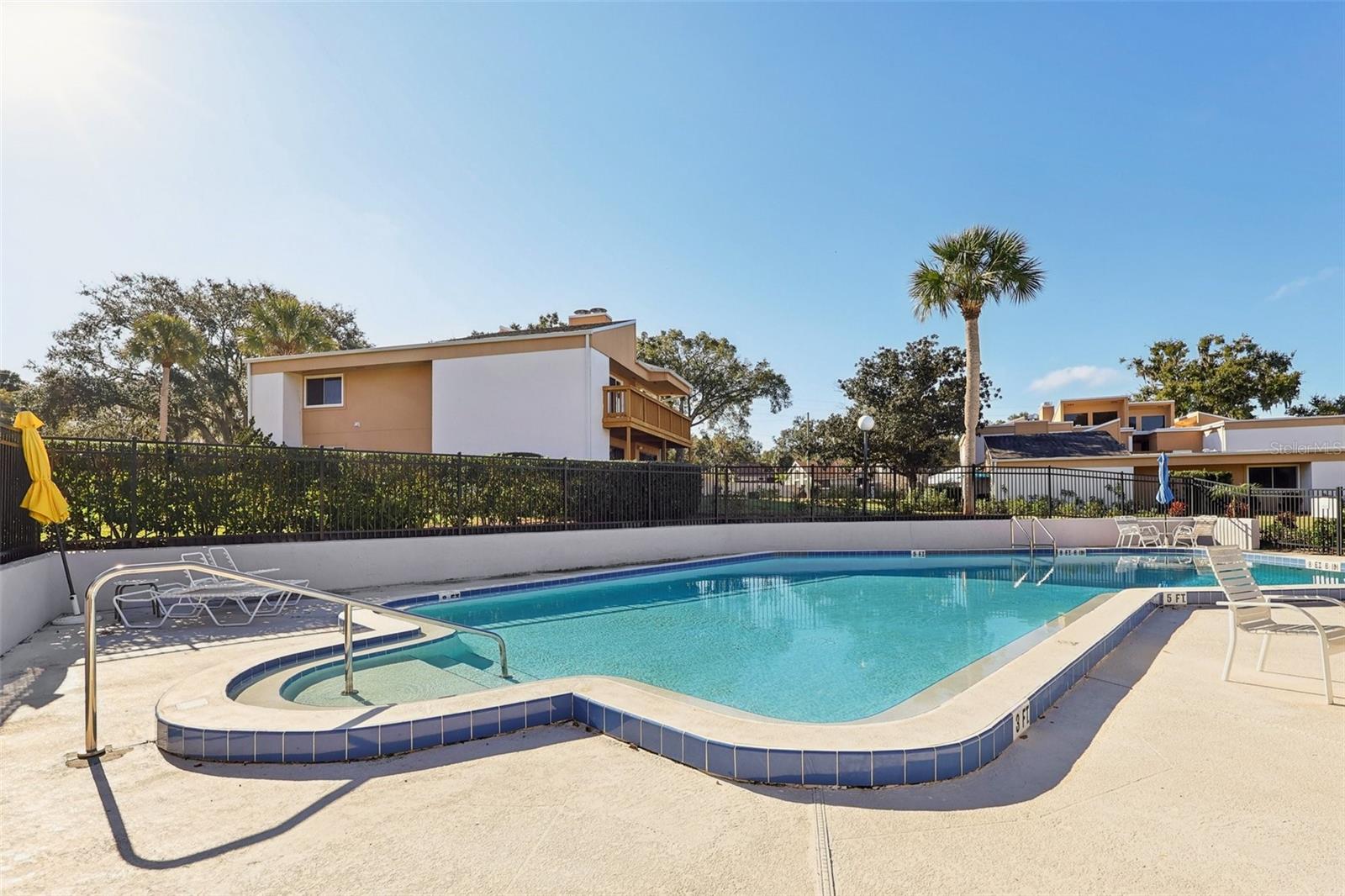 MOUNT DORA BUNKER HILL CONDO - Residential