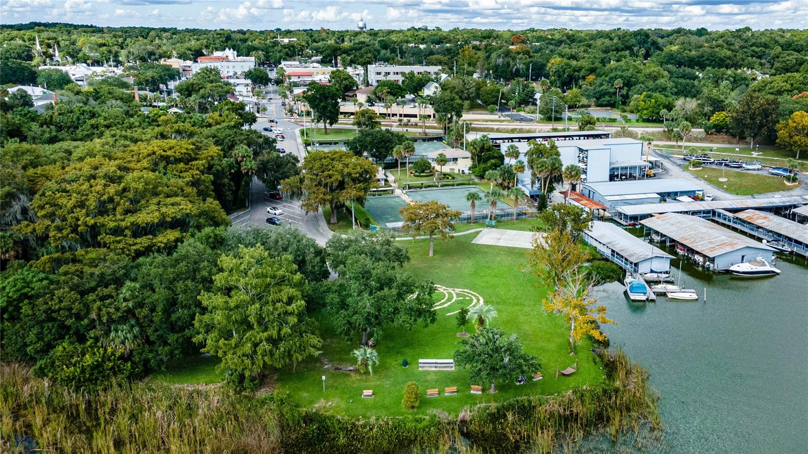 MOUNT DORA BUNKER HILL CONDO - Residential