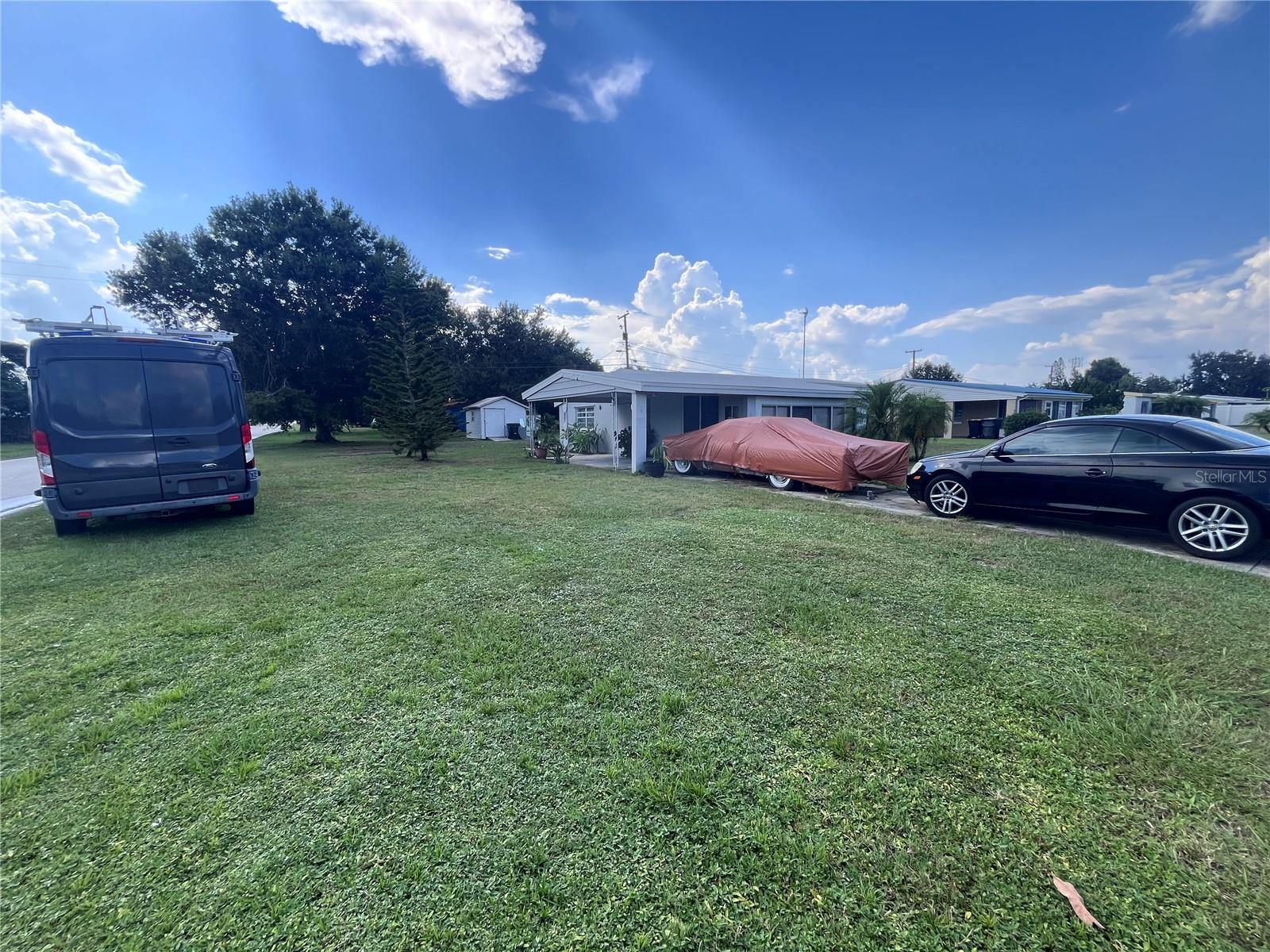 SUN RAY HOMES 01 - Residential