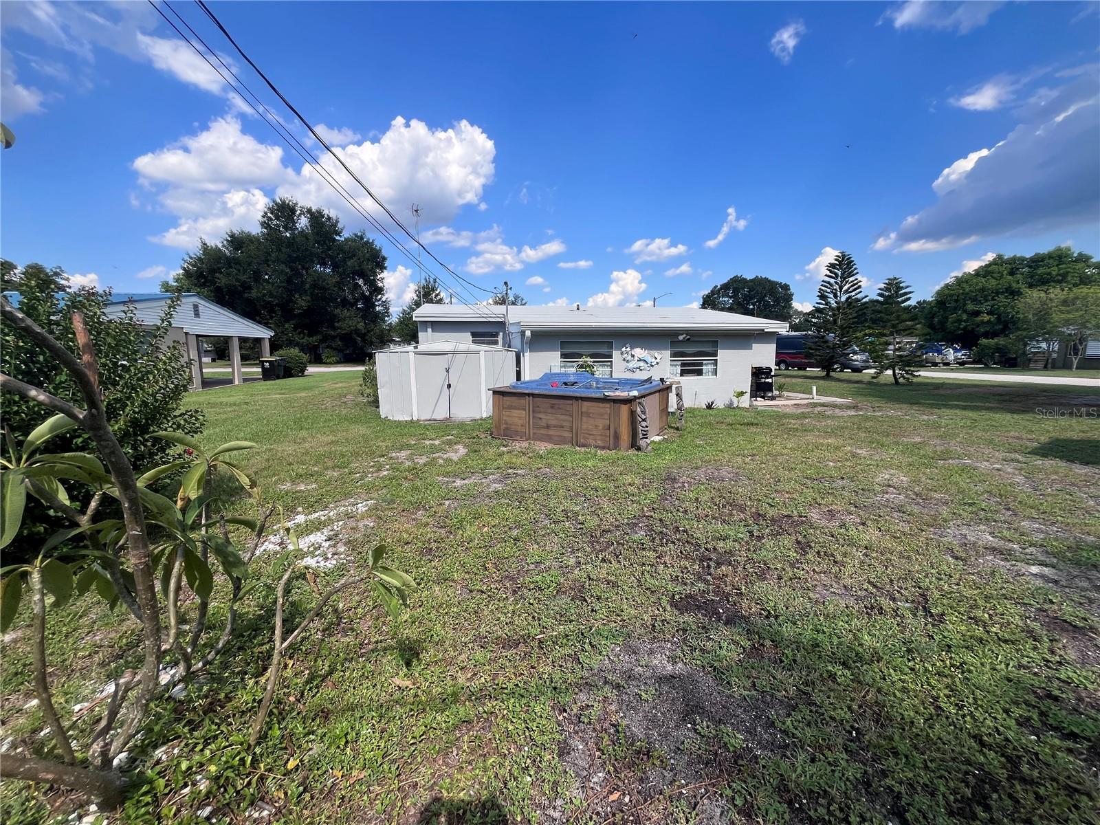 SUN RAY HOMES 01 - Residential