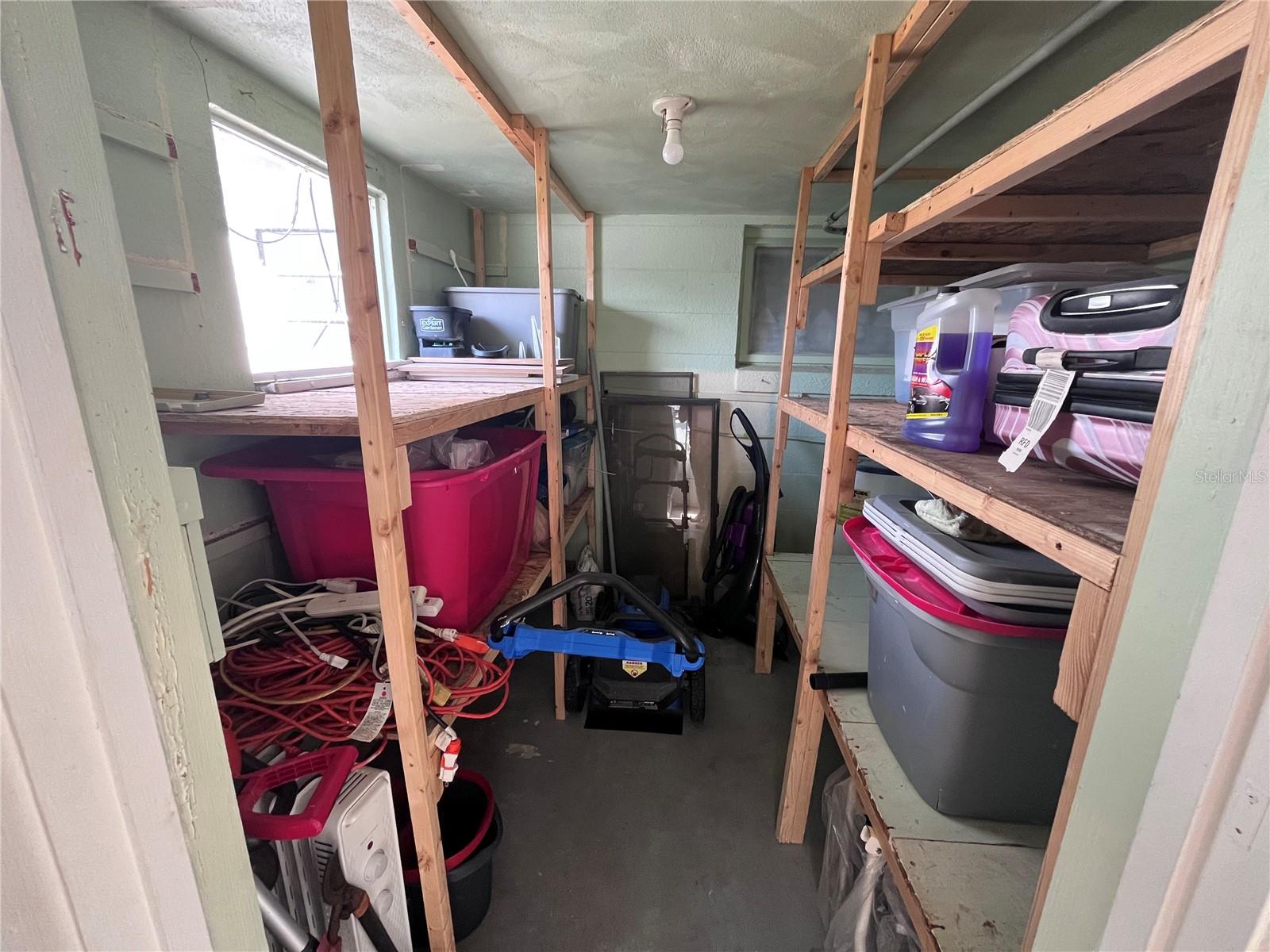 SUN RAY HOMES 01 - Residential