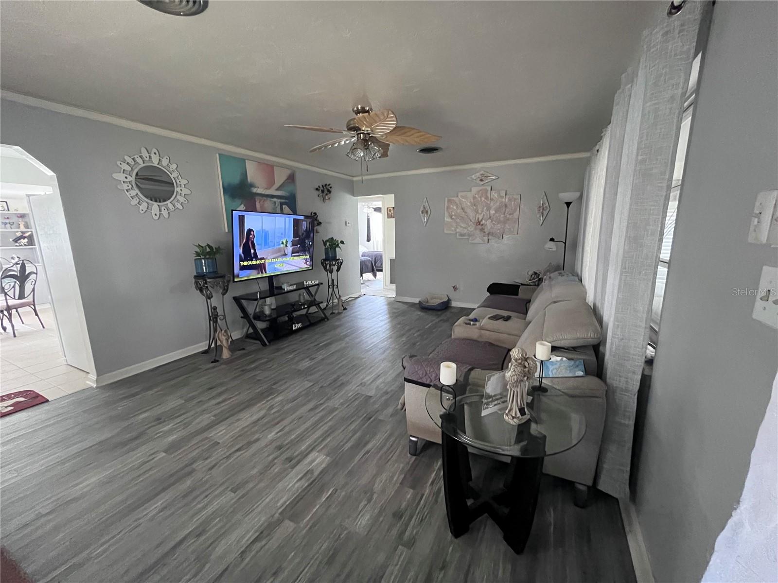 SUN RAY HOMES 01 - Residential