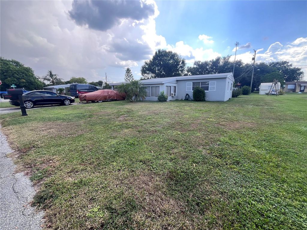 Photo of 262 Walter Avenue, Frostproof, FL 33843 (MLS # L4954815)