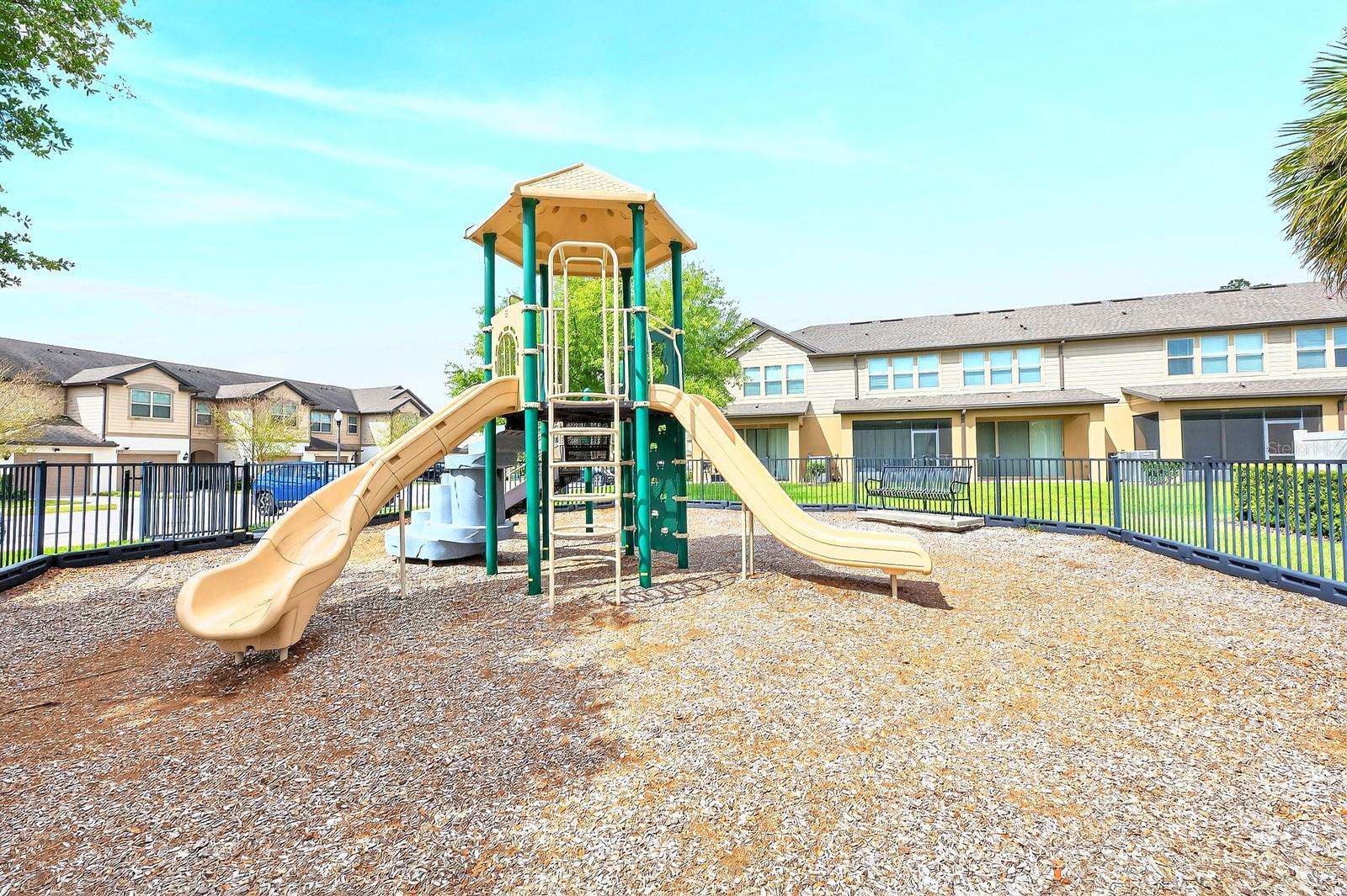 EMERSON NORTH TWNHMS - Residential