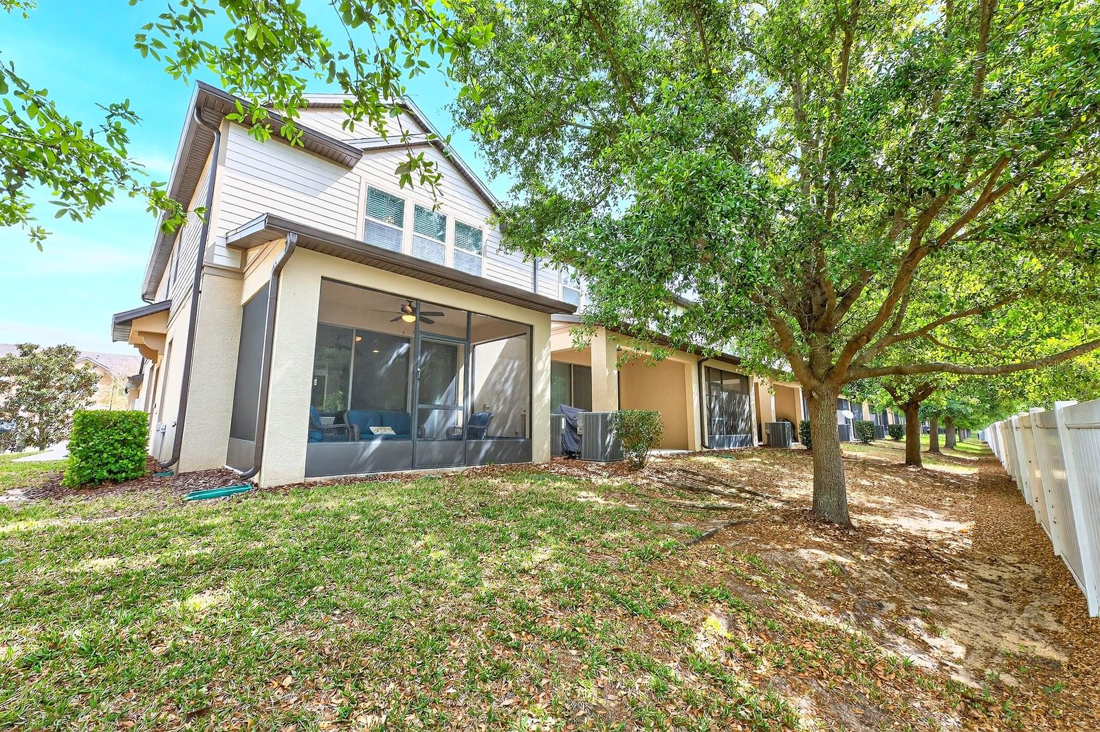 EMERSON NORTH TWNHMS - Residential