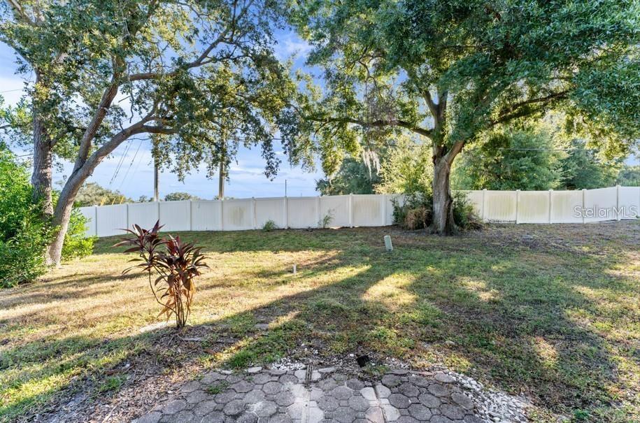 VILLAS OF BEACON GROVES - Residential Lease