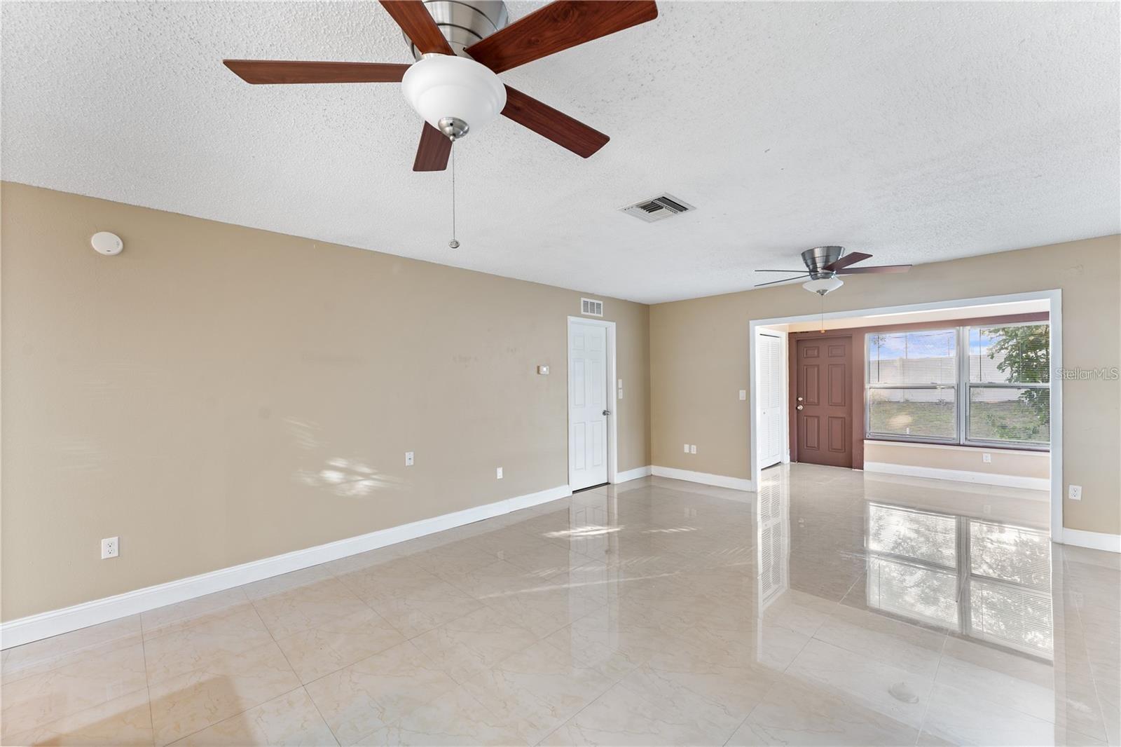 VILLAS OF BEACON GROVES - Residential Lease