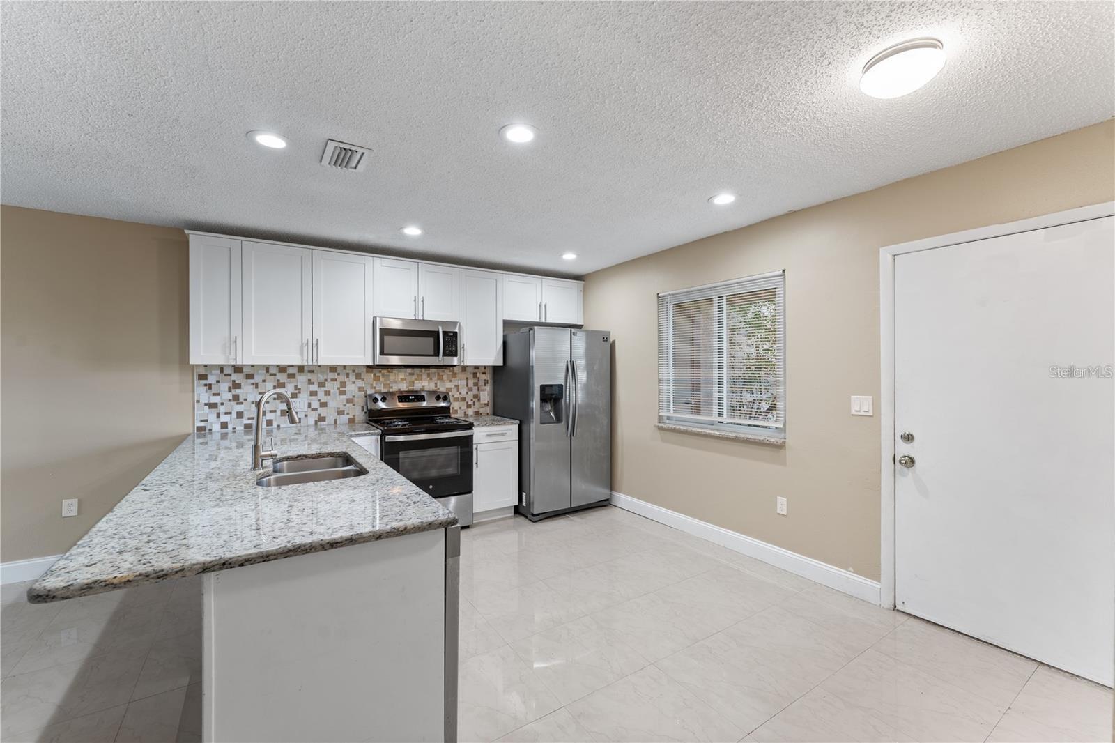 VILLAS OF BEACON GROVES - Residential Lease