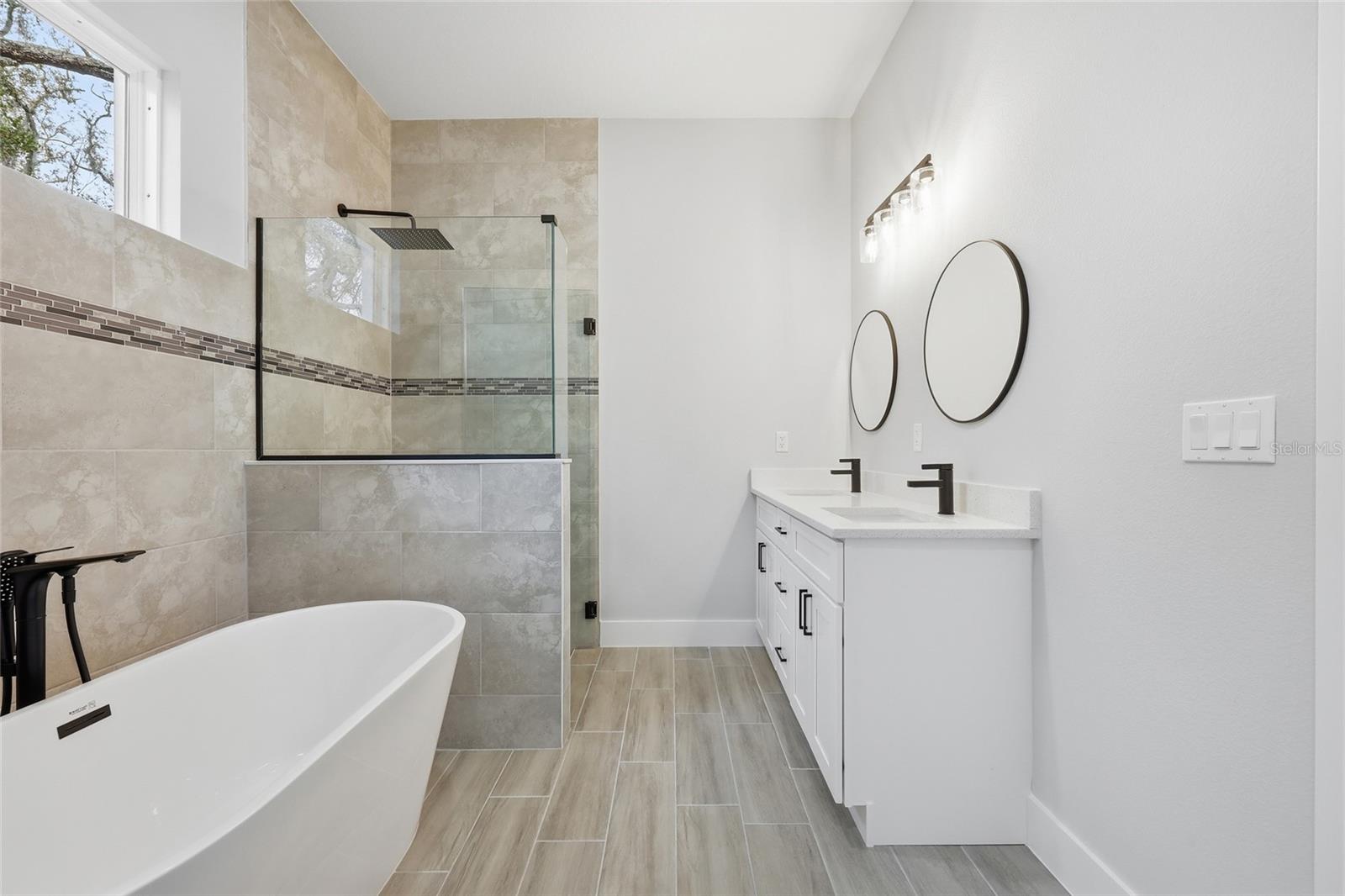 MARION OAKS UN 01 - Residential