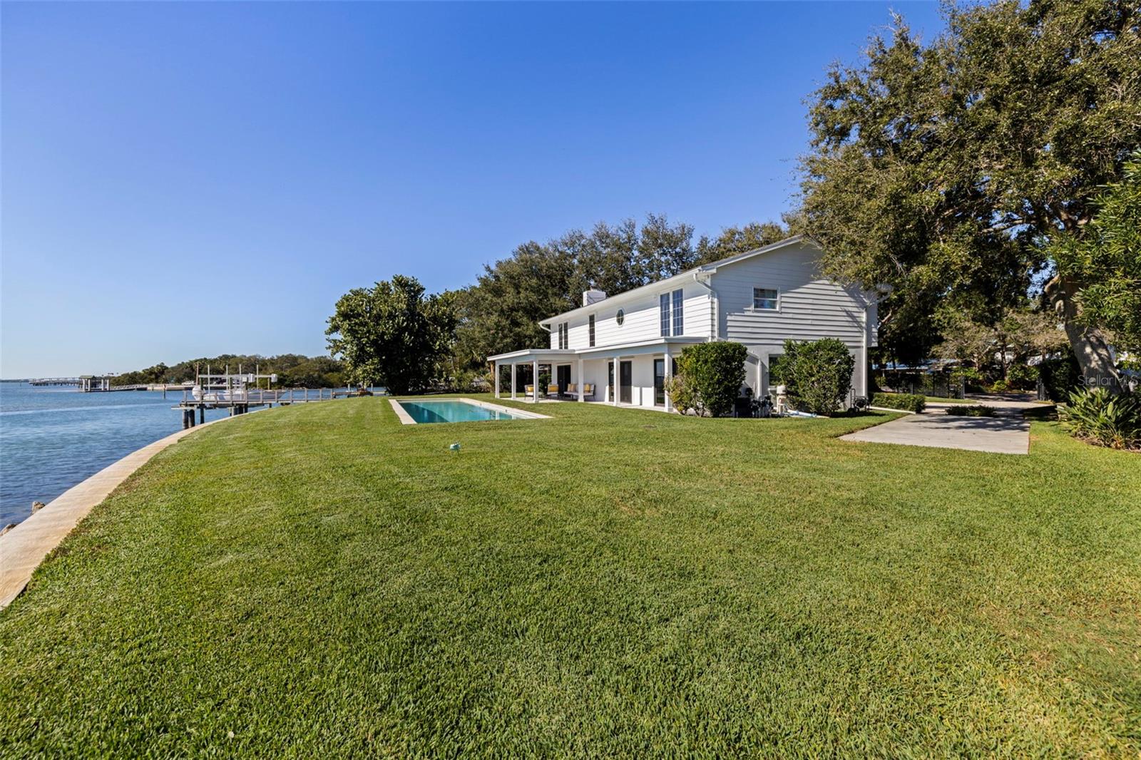 BAY COLONY ESTATES - Residential