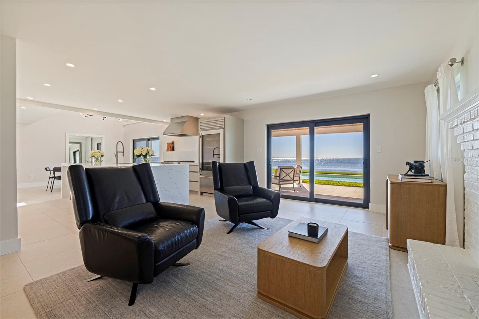 BAY COLONY ESTATES - Residential