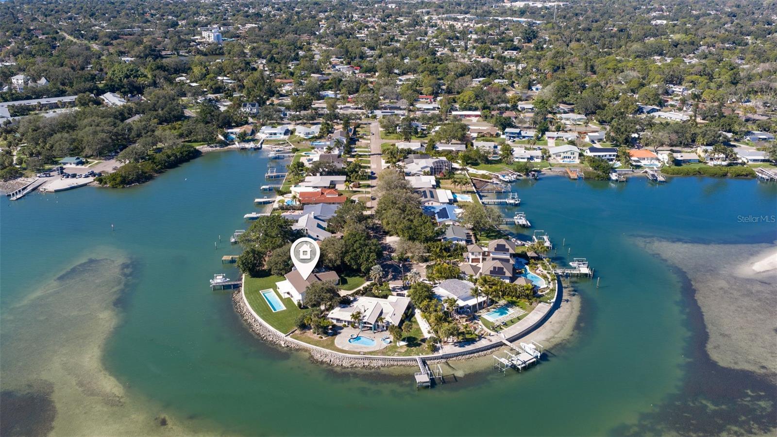 BAY COLONY ESTATES - Residential