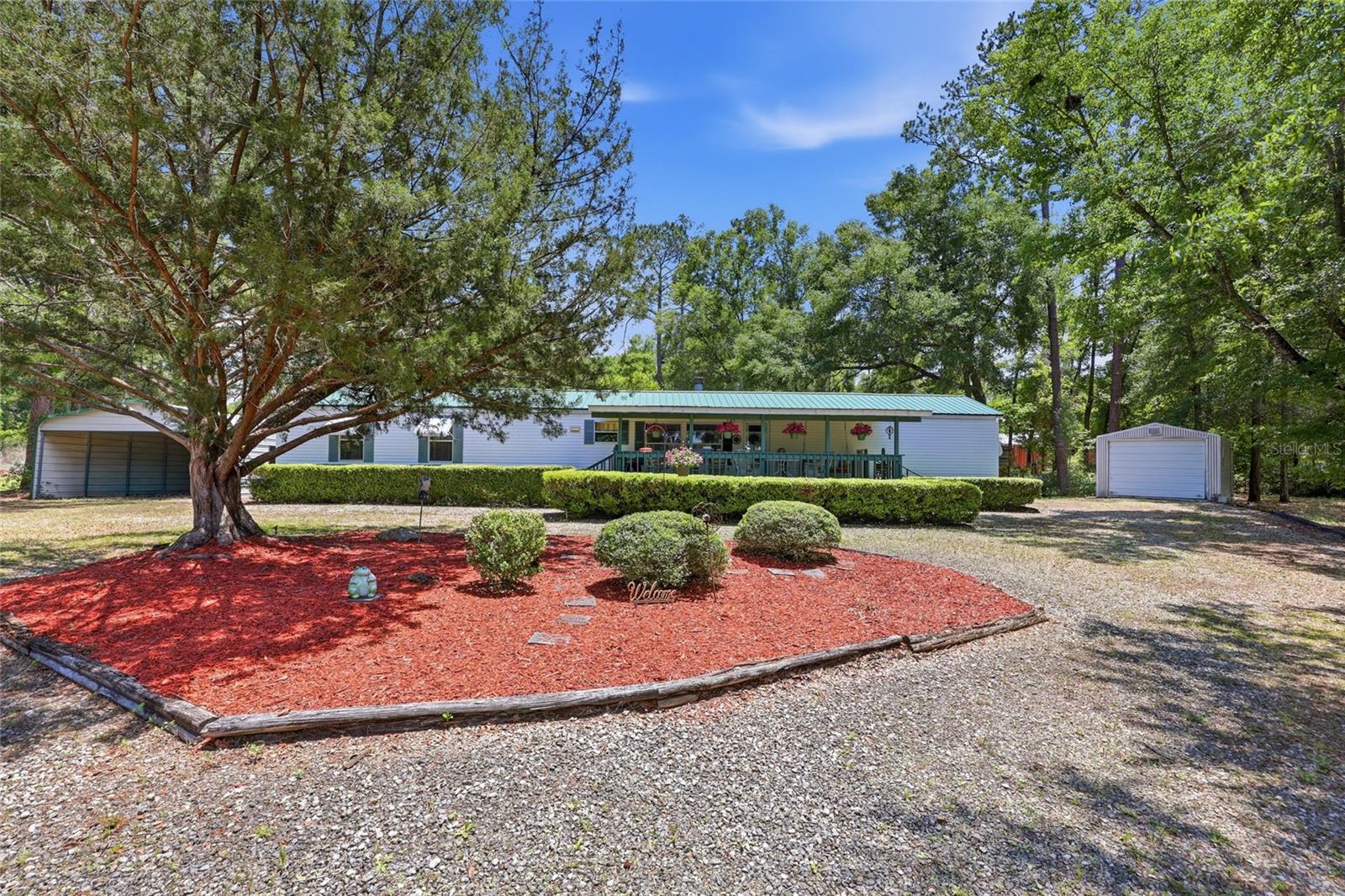 MINI FARM COUNTRY ESTATES - Residential