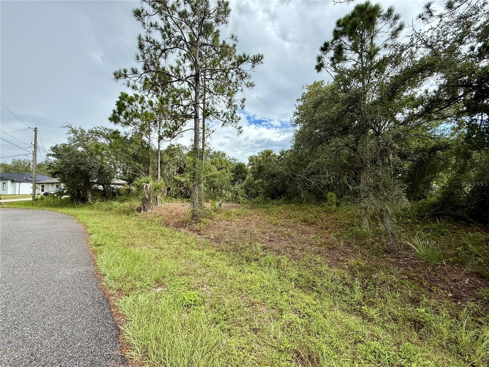 PORT CHARLOTTE SUB 32 - Land