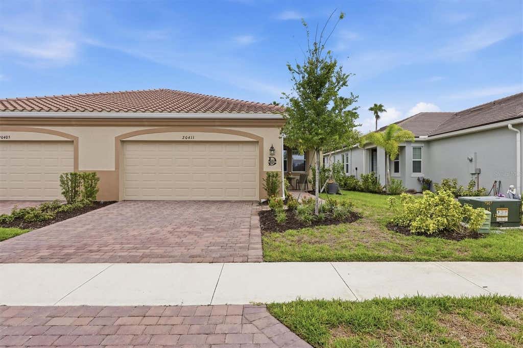 Photo of 20411 Symphony Place, Venice, FL 34293 (MLS # D6148217)