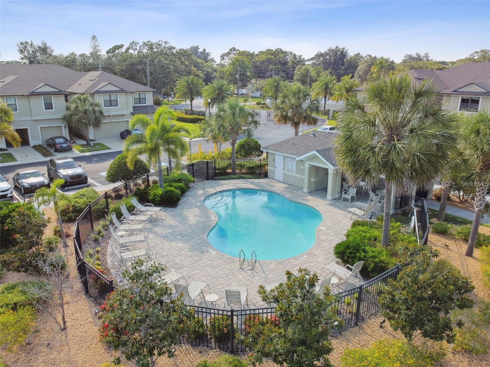 BAY ISLE LANDINGS - Residential