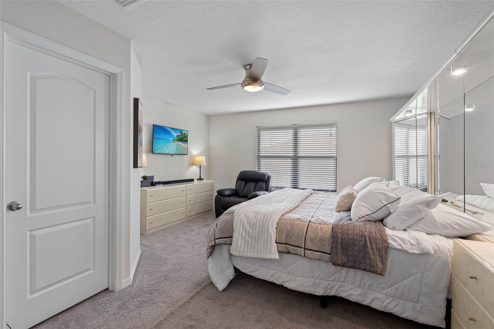 BAY ISLE LANDINGS - Residential