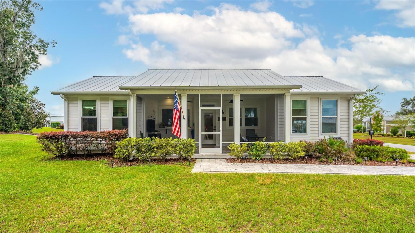 12103 GRAND OAK LANE